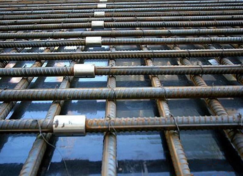 平度为什么建楼房时，要在钢筋上加一排小圆环？原来作用这么大